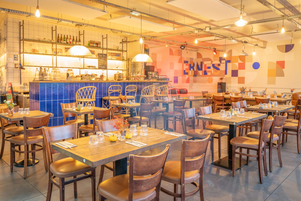 Salle Restaurant Chez Ernest Paris 19